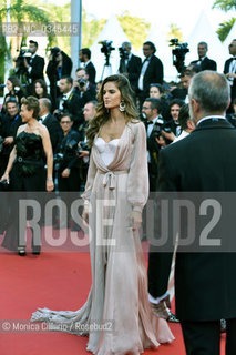 Izabel Goulart  sul red carpet alla premiere del film Julietaalla 6çesima edizione del Festival del Cinema di Cannes, maggio 2016. Izabel Goulart attends the Julieta premiere during the 69th annual Cannes Film Festival at the Palais des Festivals on May 17, 2016. ©Monica Cillario/Rosebud2