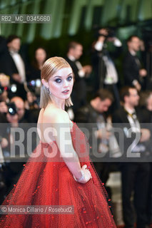 Bella Heathcote sul red carpet al Palais des Festival per la prima del film The Neon Demon durante la 69esima edizione del Festival del Cinema di Cannes, maggio 2016.  Actress Bella Heathcote attends The Neon Demon Premiere during the 69th annual Cannes Film Festival at the Palais des Festivals on May 20, 2016 ©Monica Cillario/Rosebud2