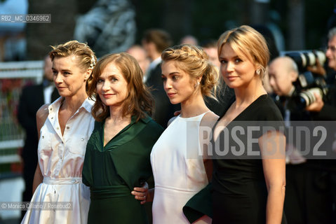 Virginie Efira, Alice Isaaz, Isabelle Huppert e  Anne Consigny,  al termine della premiere del film Elle, in gara per la 69esima edizione del Festival del Cinema di Cannes, maggio 2016. Actress Virginie Efira, actress Alice Isaaz, actress Isabelle Huppert and actress Anne Consigny leave the Elle Premiere during the 69th annual Cannes Film Festival at the Palais des Festivals on May 21, 2016 ©Monica Cillario/Rosebud2