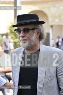 Francesco De Gregori al Festival della Letteratura di Mantova per presentare Passo dUomo a cura di Antonio Gnoli; Mantova, 10 settembre 2016.  Francesco De Gregori at the Mantua Literature Festival to present Passo duomo by Antonio Gnoli; Mantova, September 10, 2016. ©Monica Cillario/Rosebud2