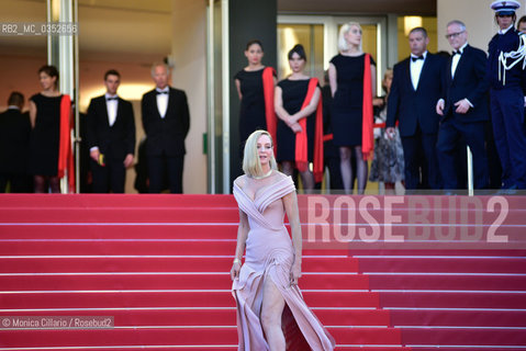 Uma Thurman alla prima del Film Il Fantasma dIsmaele, film che inaugura la 70° edizione del Festival del Cinema di Cannes; Cannes, 17 maggio 2017. Uma Thurman  attends the Ismaels Ghosts (Les Fantomes dIsmael) screening and Opening Gala during the 70th annual Cannes Film Festival at Palais des Festivals on May 17, 2017 in Cannes; France. ©Monica Cillario/Rosebud2