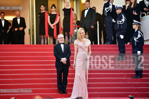 Uma Thurman and Thierry Frémaux alla prima del Film Il Fantasma dIsmaele, film che inaugura la 70° edizione del Festival del Cinema di Cannes; Cannes, 17 maggio 2017. Uma Thurman and Thierry Frémaux attend the Ismaels Ghosts (Les Fantomes dIsmael) screening and Opening Gala during the 70th annual Cannes Film Festival at Palais des Festivals on May 17, 2017 in Cannes; France. ©Monica Cillario/Rosebud2