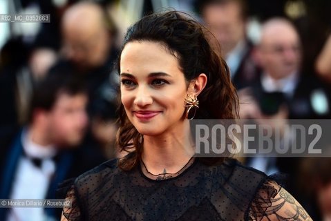 Asia Argento  alla prima de Il fantasma di Ismaele film di apertura del 70° Festival del Cinema di Cannes; Cannes, 17 maggio 2017. Asia Argento attends the Ismaels Ghosts (Les Fantomes dIsmael) screening and Opening Gala during the 70th annual Cannes Film Festival at Palais des Festivals on May 17, 2017 in Cannes, France ©Monica Cillario/Rosebud2