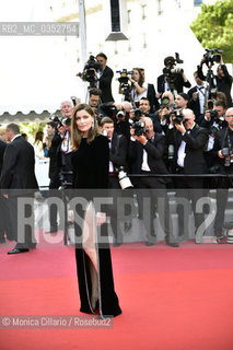 Laetitia Casta alla premier di The Meyerowitz Stories durante il 70° Festival del Cinema di Cannes; Cannes, 21 maggio 2017. Model Laetitia Casta attends the The Meyerowitz Stories screening during the 70th annual Cannes Film Festival at Palais des Festivals on May 21, 2017 in Cannes. ©Monica Cillario/Rosebud2