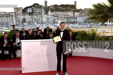 Joaquin Phoenix  ha vinto la Palma dOro come miglior interpretazione maschile per il film You were never really here durante il 70° Festival del Cinema di Cannes. Cannes, 28 maggio 2017. Joaquin Phoenix winner of the award for Best Actor for his part in the movie You Were Never Really Here attends the Palme DOr winner photocall during the 70th annual Cannes Film Festival at Palais des Festivals on May 28, 2017 in Cannes, France ©Monica Cillario/Rosebud2