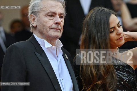 Lattore francese Alain Delon sul red carpet del 72° Festival del cinema di Cannes per ricevere la palma doro alla carriera. Cannes, 19 maggio 2019.
French actor Alain Delon attends the 72nd Annual Cannes Film Festival to receive the golden palm for his career. in Cannes, 19 May 2019.
