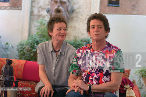 Venice 15 june 2002. Lou Reed, Us musician, singer, and songwriter, and Laurie Anderson, Us avant-garde artist, composer, musician and film director . ©Andrea Merola/Rosebud2