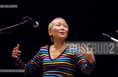 Venice 14 march 2002. Sainkho Namtchylak, russian folk singer from Tuva. ©Andrea Merola/Rosebud2