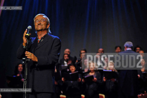 Venice 18 september 2004. Lucio Dalla, italian song-writer and singer. ©Andrea Merola/Rosebud2