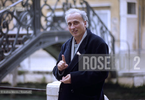 Venice november 1994. Stefano Benni, italian writer. ©Andrea Merola/Rosebud2