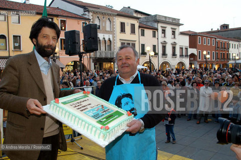 Mestre (VE) 15 april 2005. Massimo Cacciari (L), italian philosopher. ©Andrea Merola/Rosebud2