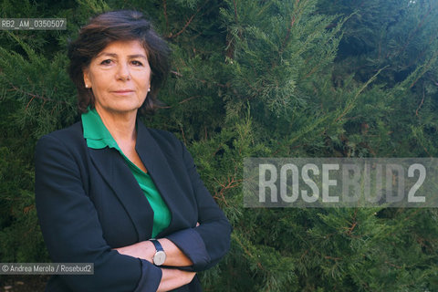 Lucrezia Reichlin, economista alla London Business School, posa durante una pausa del XXXIV Seminario di Perfezionamento della UEM, Scuola per Librai di Umberto e Elisabetta Mauri, alla Fondazione Giorgio Cini in Venezia, 27 febbraio 2017. ©Andrea Merola/Rosebud2