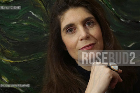 Christine Macel, direttrice di Biennale Ari Visive 2017, posa al termine della conferenza stampa di presentazione delledizione 57 di biennale arte Viva Arte Viva, presso la sede della fondazione La Biennale di Venezia a Cà Giustinian, 6 febbraio 2017..French curator Christine Macel poses at Cà Giustinian, for press conference of Biennale Arte 2017 Viva Arte Viva, 06 february 2017. ©Andrea Merola/Rosebud2