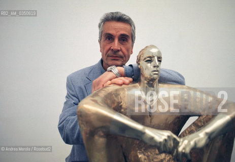 Giuliano Vangi, scultore, alla Biennale Arte di Venezia nel 1995..Italian scultor Giuliano Vangi poses during Biennale Modern Art of Venice, june 1995. ©Andrea Merola/Rosebud2