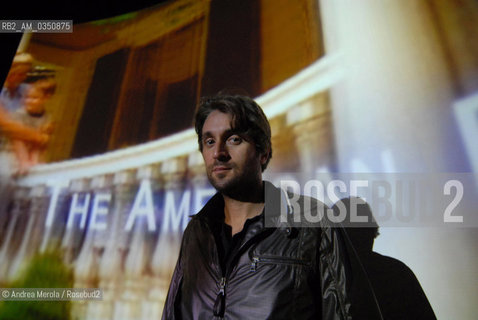 Francesco Vezzoli, artista e filmmaker, posa accanto una sua opera, alla Biennale Arte di Venezia, 6 giugno 2007..Italian artist and filmmaker Francesco Vezzoli poses next his work, at Biennale Modern Art Exhibition, 06 june 2007, Venice. ©Andrea Merola/Rosebud2