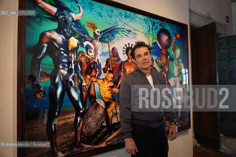 Il fotografo statunitense David Lachapelle posa durante la conferenza stampa per la presentazione della sua ultima mostra Lost+Found, alla Casa dei Tre Oci, galleria darte nellisola della Giudecca, Venezia, 11 aprile 2017.. Us photographer David Lachapelle poses during press conference for his exhibition Lost+Found, in Venice, april 11, 2017. ©Andrea Merola/Rosebud2