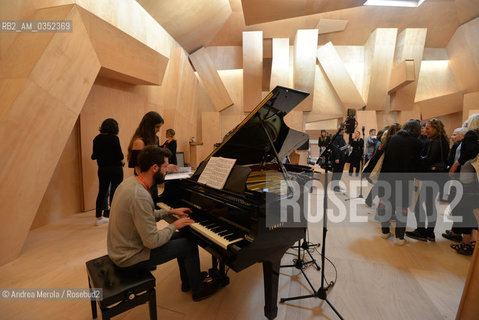 Nella foto una panoramica su Studio Venezia dellartista francese Xavier Velhan, opera presentata al Padiglione Francia alla 57° Biennale Arte, Venezia  9 maggio 2017..A wiew of Studio Venezia, artistic work by french artist Xavier Velhan, France Pavilion, 57°th Biennale Arte, may 09, Venice 2017. ©Andrea Merola/Rosebud2