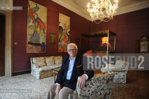 Pierre Cardin, stilista e designer, fotografato nella sua casa veneziana, Venezia 20 giugno 2009. ©Andrea Merola/Rosebud2