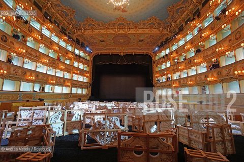 Una panoramica sul teatro La Fenice durante la video performance Fenix DNA, del video artista italiano Fabrizio Plessi, Venezia 25 luglio 2017. ©Andrea Merola/Rosebud2