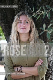 La scrittrice italiana Sofia Viscardi posa in una pausa degli incontri letterari di PordenoneLegge, 20 settembre 2018. Sofia Viscardi presenta il suo ultimo romanzo “Abbastanza”. ©Andrea Merola/Rosebud2