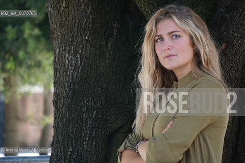 La scrittrice italiana Sofia Viscardi posa in una pausa degli incontri letterari di PordenoneLegge, 20 settembre 2018. Sofia Viscardi presenta il suo ultimo romanzo “Abbastanza”. ©Andrea Merola/Rosebud2