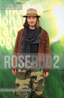 Lattore statunitense Johnny Depp alla 58° edizione del Festival Internazionale di Arte Cinematografica, Venezia 7 settembre 2001..The Us actor Johnny Depp at the 58th edition of the International Film Festival,Venice, September 7, 2001. ©Andrea Merola/Rosebud2