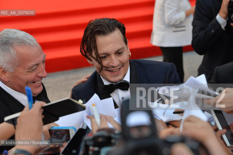 US actor/cast member Johnny Depp  arrives for the premiere of Black Mass, by Us director Scott Cooper, at the 72nd annual Venice International Film Festival, in Venice, Italy, 04 September 2015. .L’attore statunitense Johnny Depp sul red carpet della Mostra Internazionale d’Arte Cinematografica edizione 72, per prsentare il film “Black Mass”, diretto dal regiata statunitense Scott Cooper, Venezia  4 settembre 2015.... ©Andrea Merola/Rosebud2