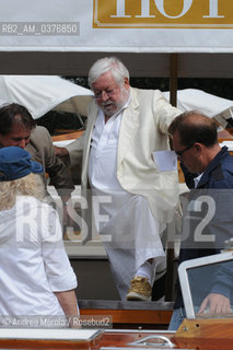 L’attore italiano Paolo Villaggio alla 67° edizione del Festival Internazionale di Arte Cinematografica, Venezia 10 settembre 2010.Italian actor Paolo Villaggio arrives at Lido to attend at the 67th annual Film Festival in Venice, Italy, 10 September 2010. ©Andrea Merola/Rosebud2