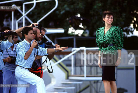 L’attrice italiana Serena Grandi alla 43° edizione della Mostra Internazionale d’Arte Cinematografica, Venezia 2 settembre 1986..The italian actress Serena Grandi at the 43nd edition of the Venice International Film Festival, September 2, 1986. ©Andrea Merola/Rosebud2