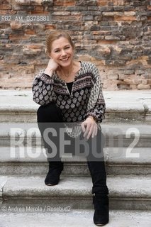 La scrittrice norvegese Maja Lunde posa per una foto, durante una pausa del festival di letteratura Incroci di Civiltà, a Venezia, 6 aprile 2019..Norvegian writer Maja Lunde poses, during a break in the literature festival Incroci di Civiltà, in Venice, 6 April 2019. ©Andrea Merola/Rosebud2