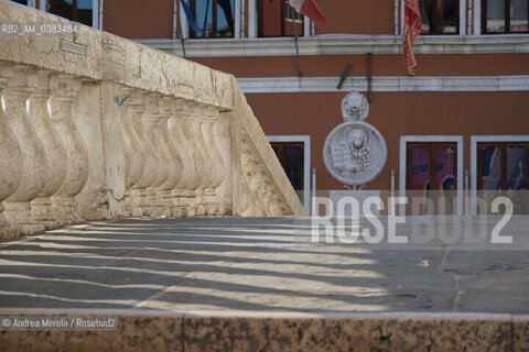 Venezia deserta, nel primo pomeriggio, nei luoghi topici dell’overtourism, domenica 15 marzo 2020. ©Andrea Merola/Rosebud2