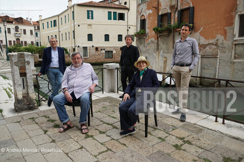 I cinque autori finalisti del premio letterario Campiello 58’ poco prima dell’incontro con la stampa all’abbazia della Misericordia, Venezia, 3 luglio 2020: in piedi da sx a dx: Remo Rapino, Ade Zeno e Sandro Frizziero: seduti da sx a dx: Francesco Guccini e Patrizia Cavalli. ©Andrea Merola/Rosebud2