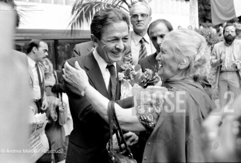 Il segretario nazionale del PCI Enrico Berlinguer alla Festa Nazionale delle Donne a Venezia, domenica 19 luglio 1981. ©Andrea Merola/Rosebud2