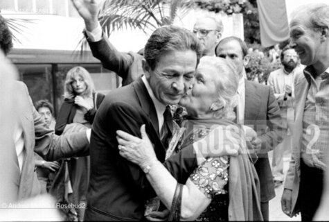 Il segretario nazionale del PCI Enrico Berlinguer alla Festa Nazionale delle Donne a Venezia, domenica 19 luglio 1981. ©Andrea Merola/Rosebud2