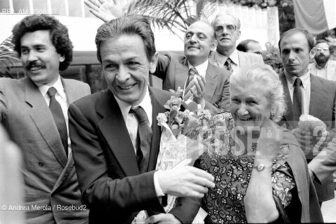 Il segretario nazionale del PCI Enrico Berlinguer alla Festa Nazionale delle Donne a Venezia, domenica 19 luglio 1981. ©Andrea Merola/Rosebud2