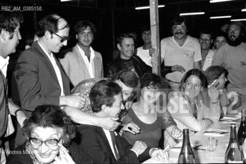 Il segretario nazionale del PCI Enrico Berlinguer alla Festa Nazionale delle Donne a Venezia, domenica 19 luglio 1981. ©Andrea Merola/Rosebud2