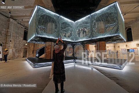 Una panoramica sulle installazioni allestite all’interno delle Corderie, all’Arsenale di Venezia, per la diciassettesima edizione di Biennale Architettura, diretta dall’architetto di origine libanese Hashim Sarkis .sul tema “How will We live Together “.                         . ©Andrea Merola/Rosebud2