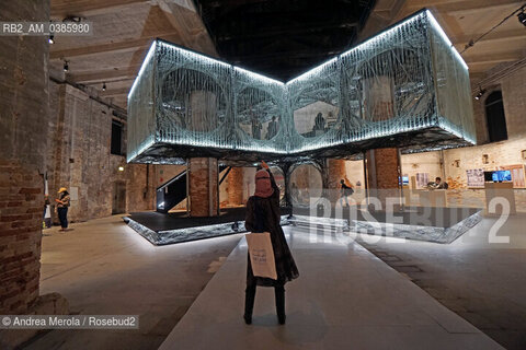 Una panoramica sulle installazioni allestite all’interno delle Corderie, all’Arsenale di Venezia, per la diciassettesima edizione di Biennale Architettura, diretta dall’architetto di origine libanese Hashim Sarkis .sul tema “How will We live Together “.                         . ©Andrea Merola/Rosebud2