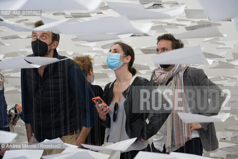 Una panoramica sulle installazioni allestite all’interno del Padiglione Spagna, ai Giardini di Castello, per la diciassettesima edizione di Biennale Architettura, diretta dall’architetto di origine libanese Hashim Sarkis .sul tema “How will We live Together “, a Venezia dal 22 maggio al 21 novembre 2021.                        . ©Andrea Merola/Rosebud2