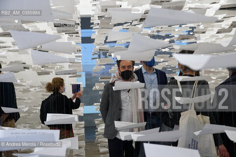 Una panoramica sulle installazioni allestite all’interno del Padiglione Spagna, ai Giardini di Castello, per la diciassettesima edizione di Biennale Architettura, diretta dall’architetto di origine libanese Hashim Sarkis .sul tema “How will We live Together “, a Venezia dal 22 maggio al 21 novembre 2021.                        . ©Andrea Merola/Rosebud2