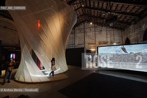 Una panoramica sulle installazioni allestite all’interno del Padiglione Italia, all’ Arsenale, per la diciassettesima edizione di Biennale Architettura, diretta dall’architetto di origine libanese Hashim Sarkis .sul tema “How will We live Together “, a Venezia dal 22 maggio al 21 novembre 2021.                        . ©Andrea Merola/Rosebud2