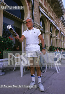 Il produttore cimatografico statunitense Jack Valenti al Festival del Cinema di Venezia, settembre 1988. ©Andrea Merola/Rosebud2