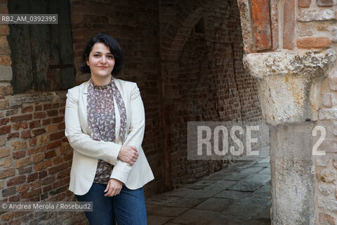 La scrittrice e giornalista iraniana Nasim Marashi al Festival Internazionale di Letteratura “Incroci di Civiltà”, sedicesima edizione, Venezia 30 marzo 2023. ©Andrea Merola/Rosebud2