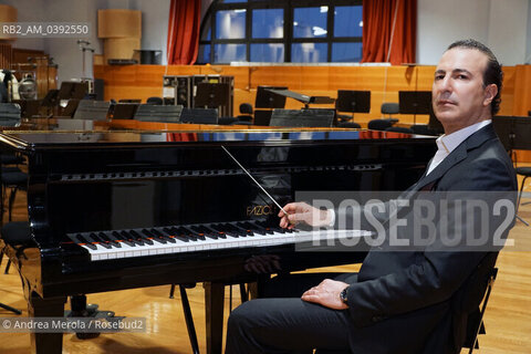 Il direttore d’orchestra Alvise Casellati, Gran Teatro La Fenice, Venezia 14 febbraio 2023. ©Andrea Merola/Rosebud2