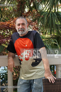 Emanuele Trevi, autore finalista alla 62° edizione del premio letterario Campiello col romanzo “ La Casa del Mago “ (Ponte alle Grazie), in una pausa dell’Incontro con gli Autori finalisti all’hotel Ausonia, Venezia 28 luglio 2024. ©Andrea Merola/Rosebud2