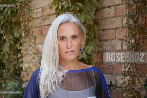 La scrittrice Valeria Parrella, finalista con “La ragazzina” (Feltrinelli) alla 64* edizione del  Premio Letterario Campiello,  poco prima dell’incontro con i lettori, nella Biblioteca dell’Archivio Storico della Biennale di Venezia, Venezia 21 settembre 2026. ©Andrea Merola/Rosebud2