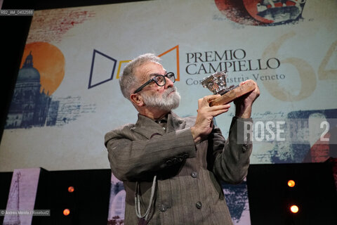 Lo scrittore Marcello Fois, vincitore con “L’immensa distrazione” (Einaudi) della 64* edizione del  Premio Letterario Campiello, Venezia 3 ottobre 2026. ©Andrea Merola/Rosebud2
