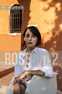 Mantova, Italia, Settembre 2021. La scrittrice e traduttrice italo americana Claudia Durastanti a Festivaletteratura 2021. In uscita per lei nel 2022 la traduzione del suo romanzo La straniera (La Nave di Teseo) in 15 paesi. - Mantua, Italy, September 2021. The writer Claudia Durastanti at Festivaletteratura 2021. Her book Strangers I know will be realese il 2022.