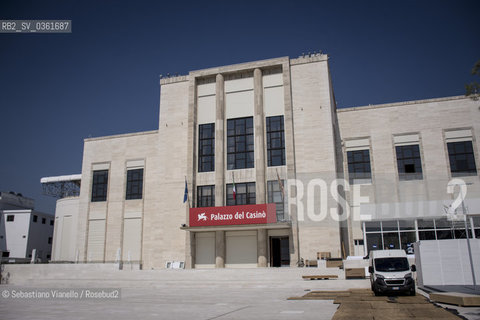 Venezia, 26 agosto 2017 - 74ma Mostra del Cinema. Il palazzo del Casinò durante i lavori di allestimento ©Sebastiano Vianello/Rosebud2