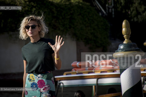 Venezia, 29 agosto 2017. Lattrice Jasmine Trinca, membro della giuria del Festival del Cinema di Venezia, al suo arrivo al Lido. ©Sebastiano Vianello/Rosebud2